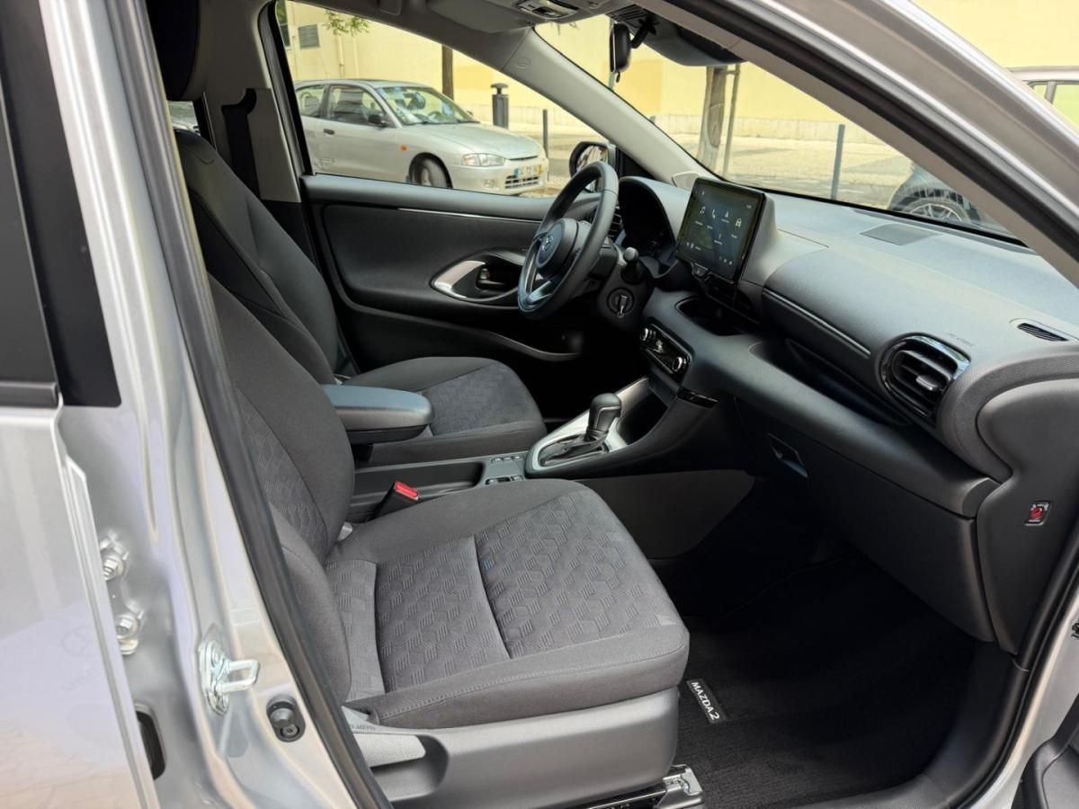 mazda-2-2025-hibrido-1490cc