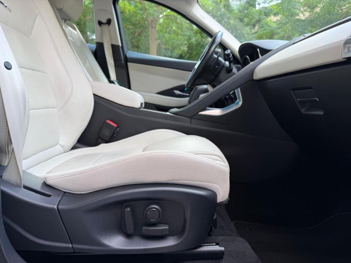 jaguar-e-pace-2019-gasolina-1997cc