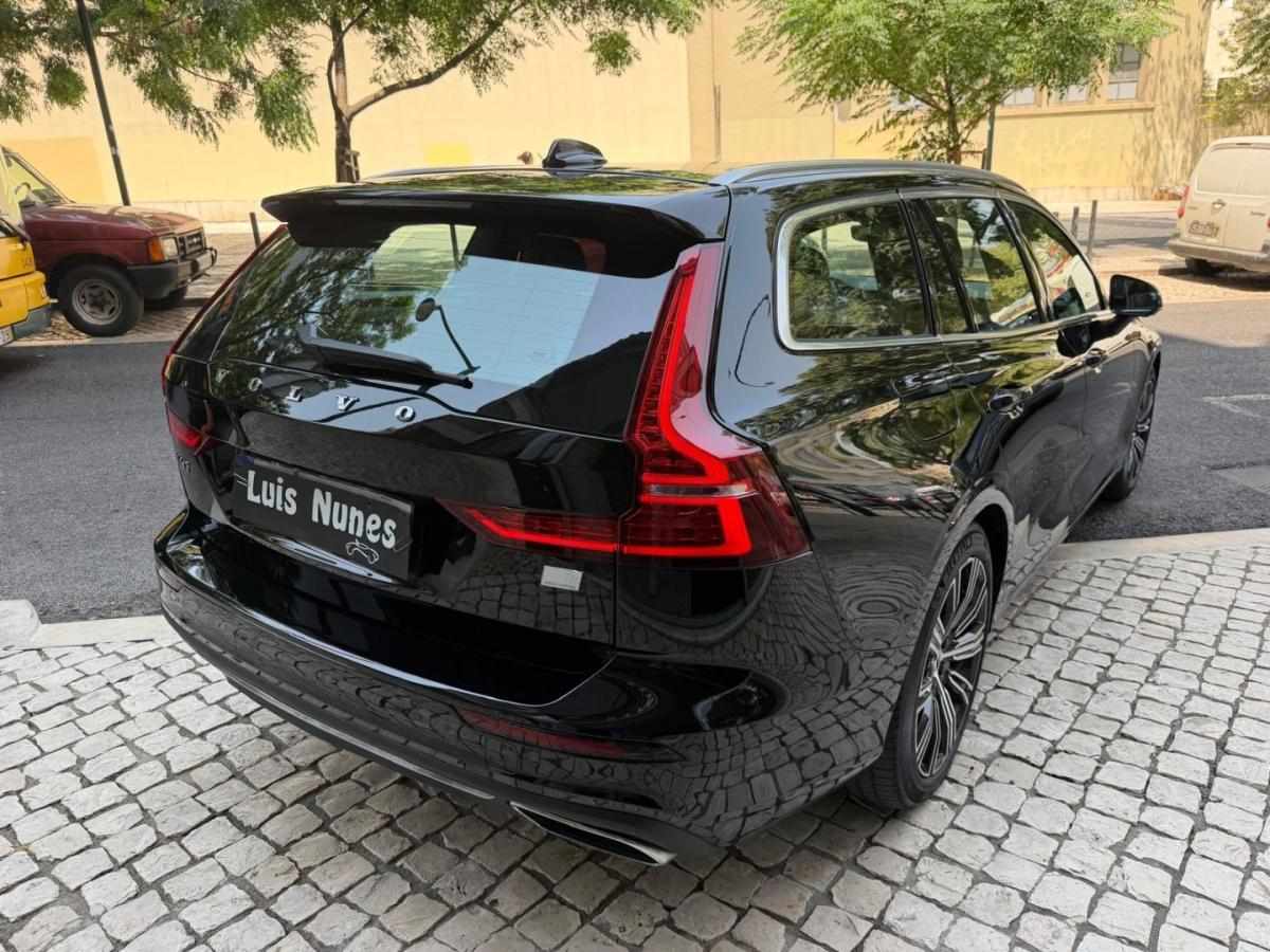 volvo-v60-2022-hibrido-1969cc