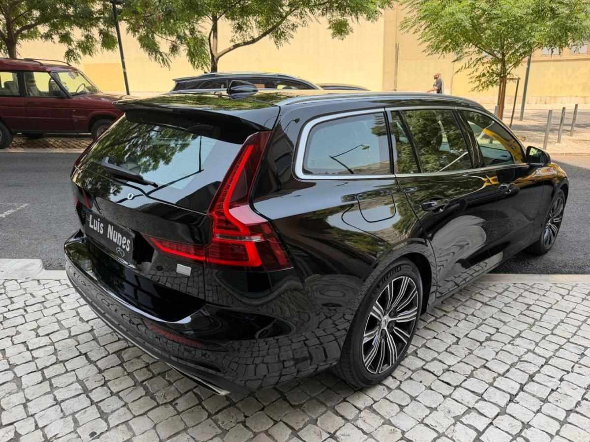 volvo-v60-2022-hibrido-1969cc