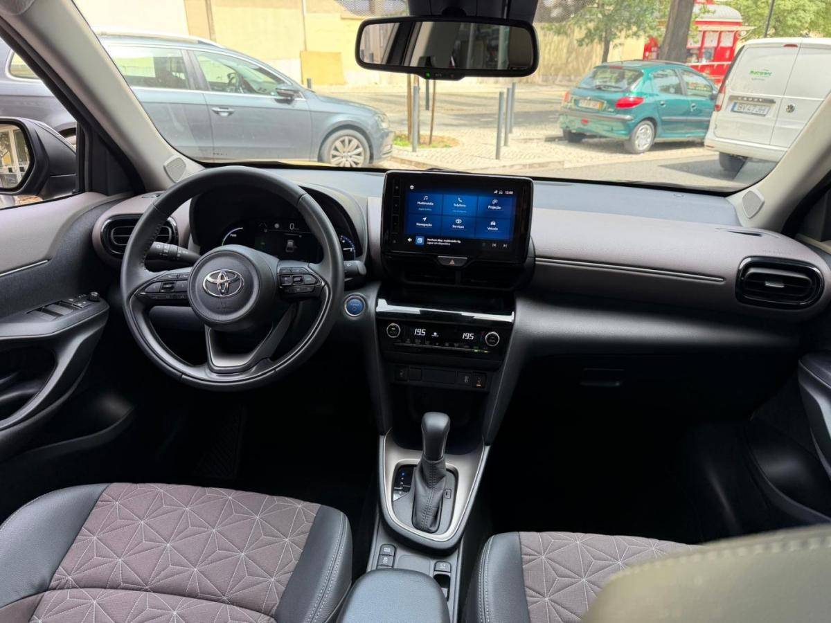 toyota-yaris-cross-2023-hibrido-1490cc