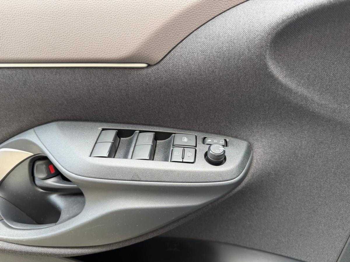 toyota-yaris-cross-2023-hibrido-1490cc