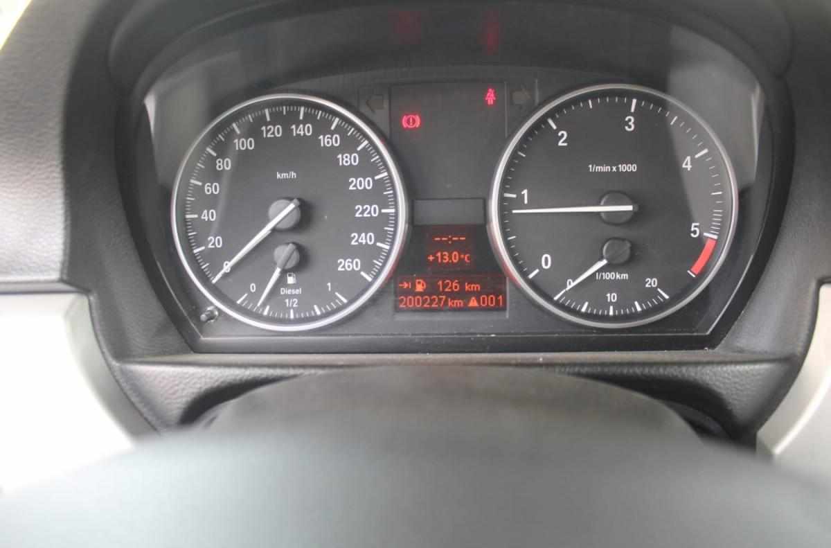 bmw-serie-3-318d-2-0-2011-diesel-1995cc