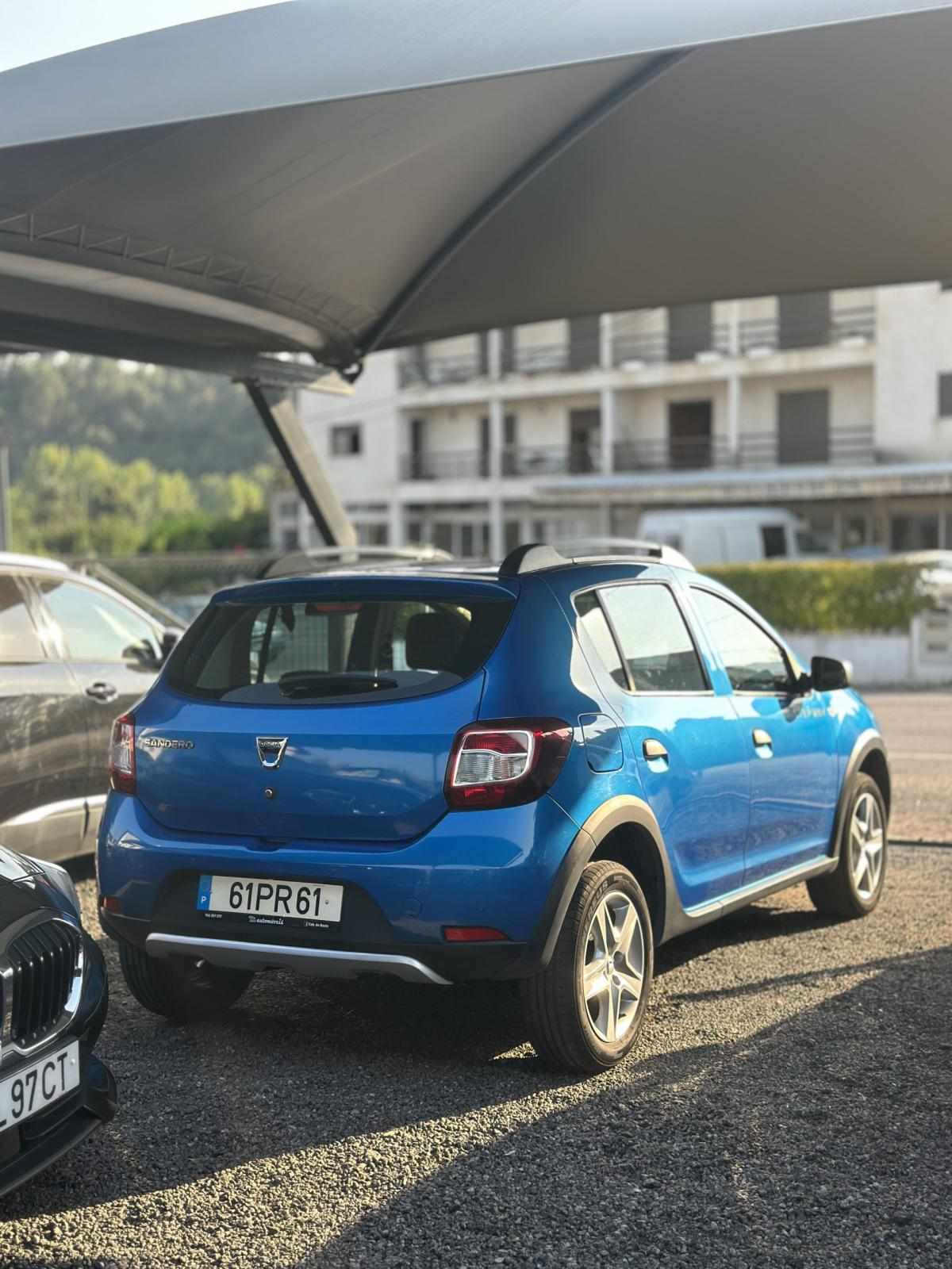 dacia-sandero-0-9-tce-2015-gasolina-898cc