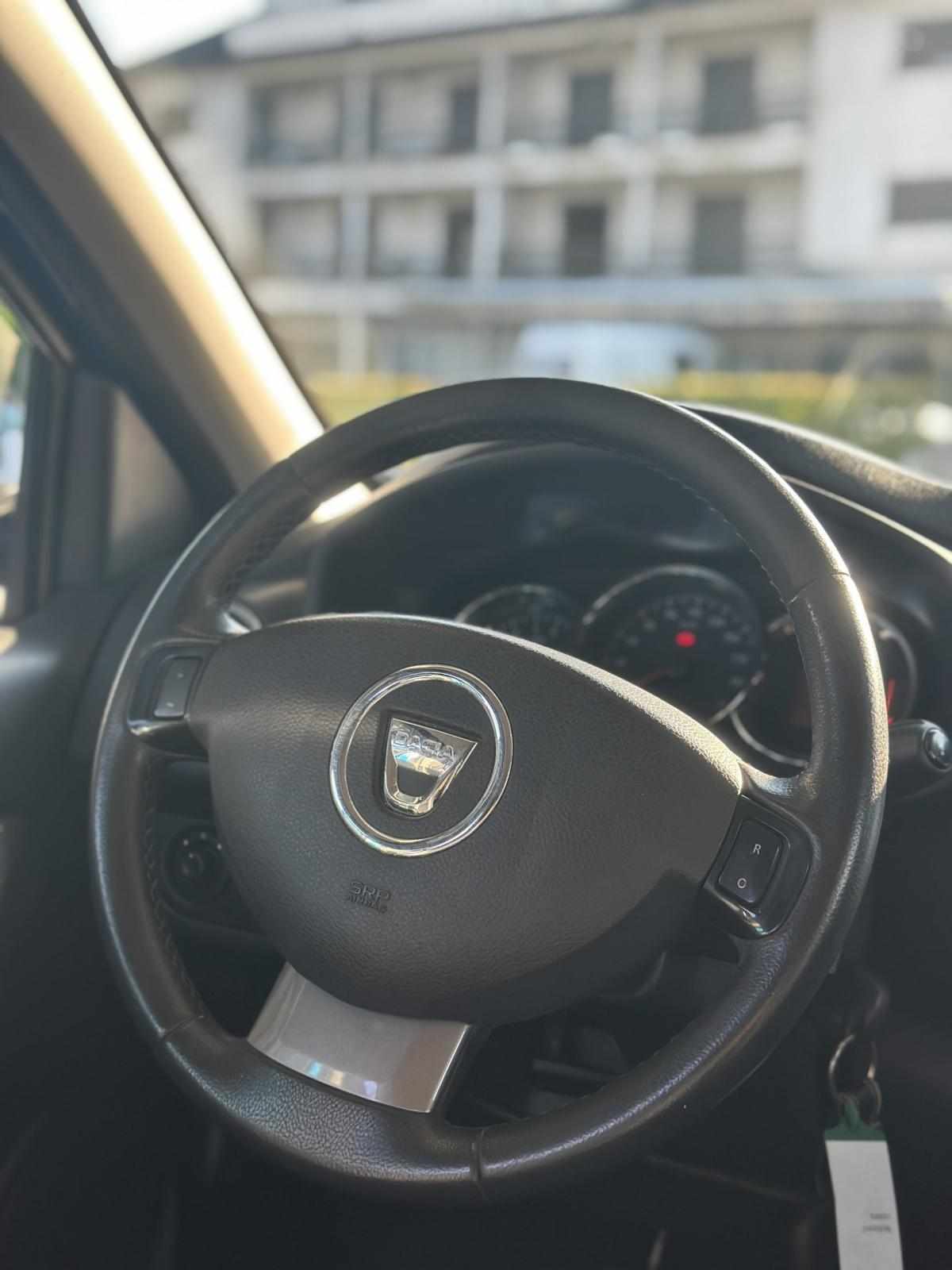 dacia-sandero-0-9-tce-2015-gasolina-898cc