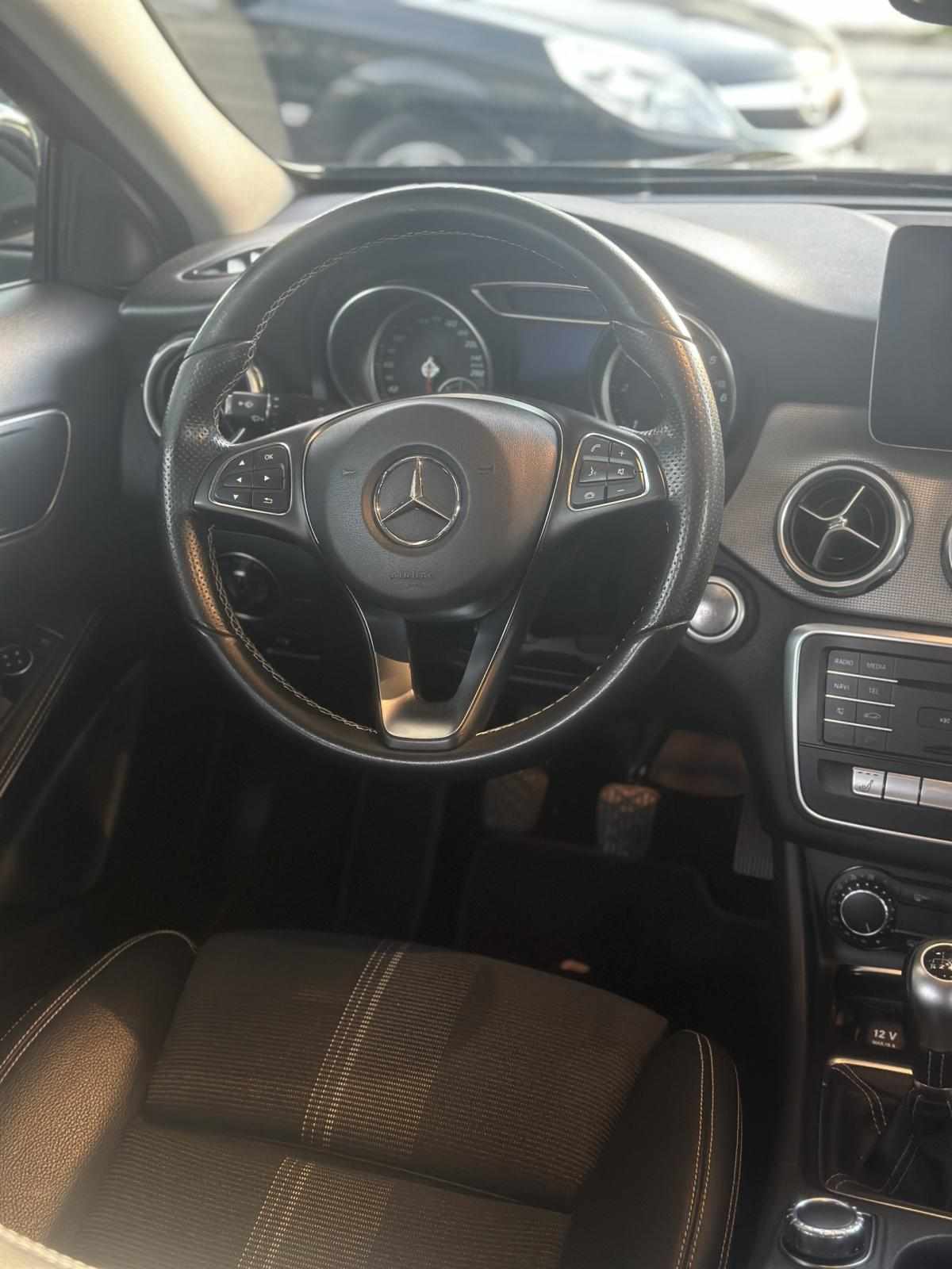 mercedes-benz-gla-180-cdi-2017-diesel-1461cc