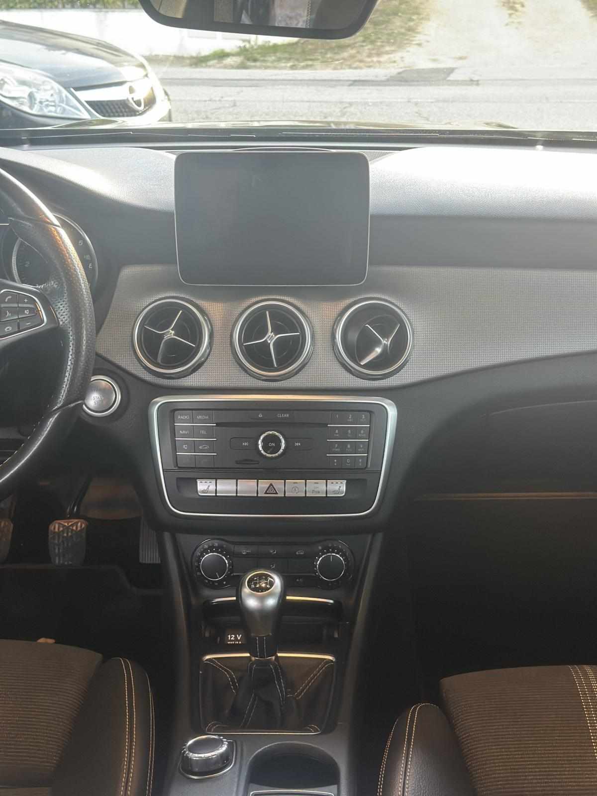 mercedes-benz-gla-180-cdi-2017-diesel-1461cc
