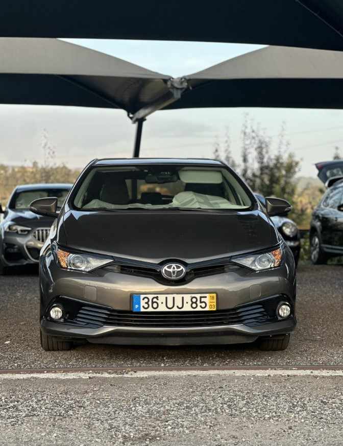 toyota-auris-1-4-d4d-2018-diesel-1364cc