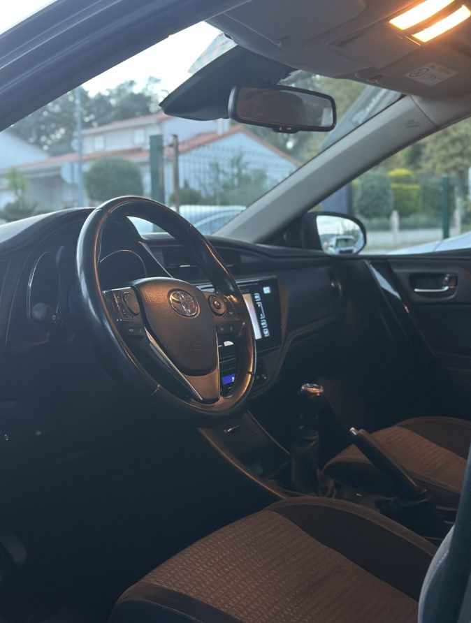 toyota-auris-1-4-d4d-2018-diesel-1364cc