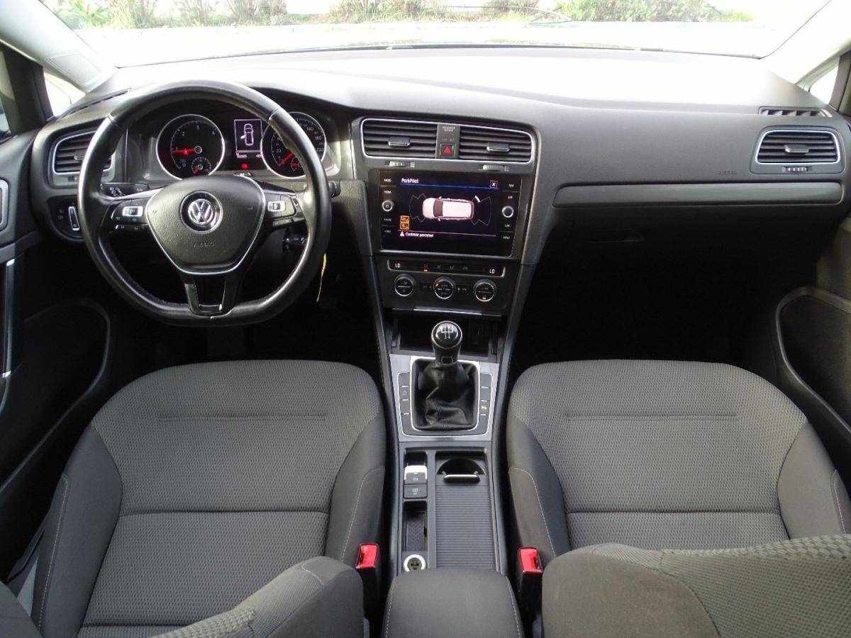 volkswagen-golf-variant-2019-diesel-1598cc