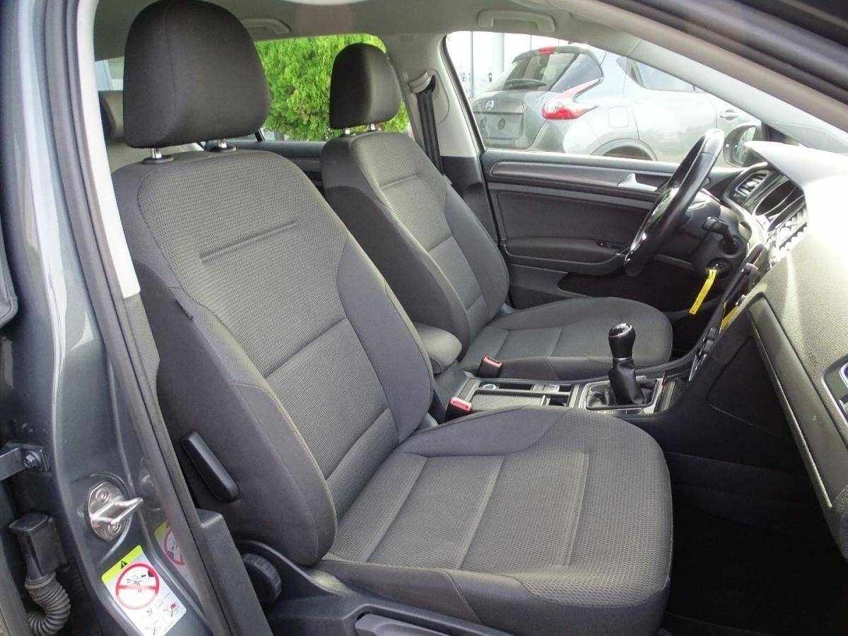 volkswagen-golf-variant-2019-diesel-1598cc