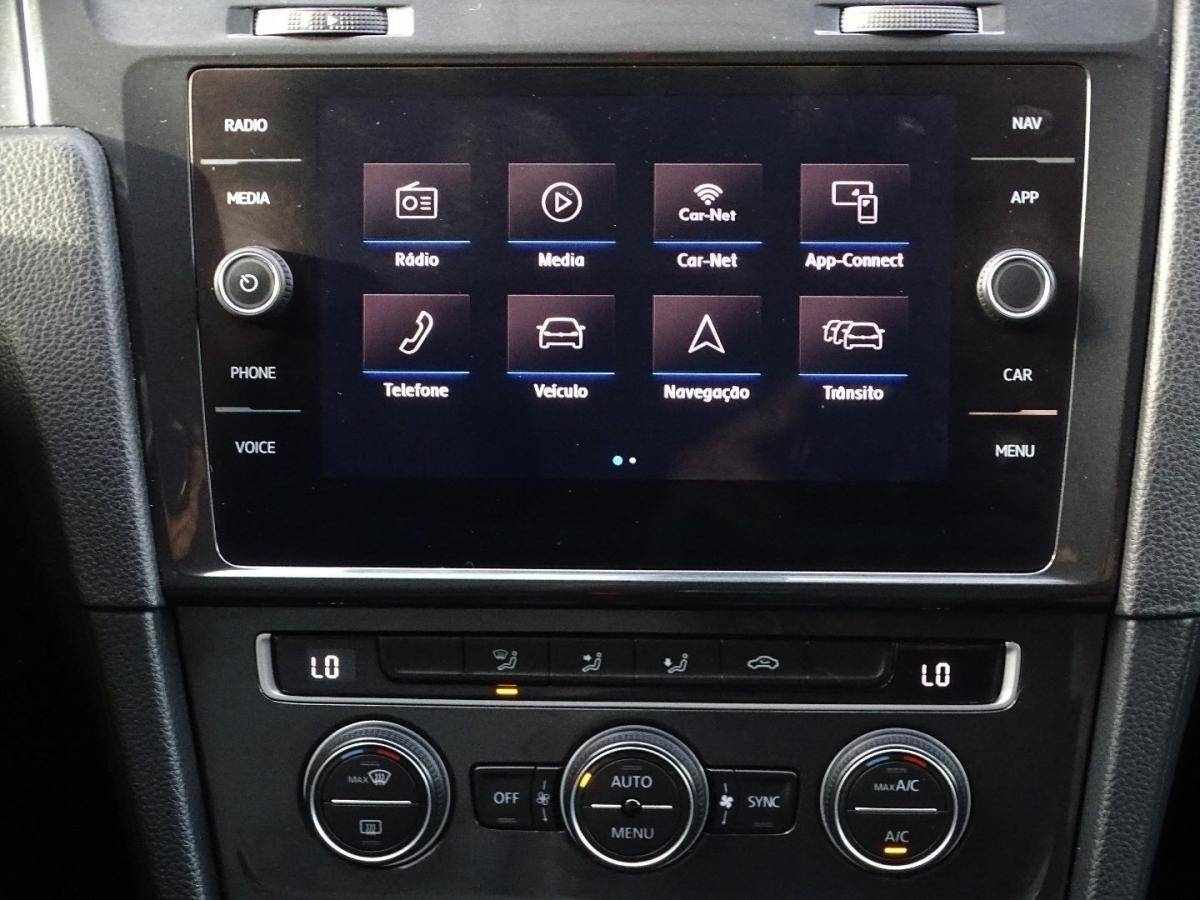 volkswagen-golf-variant-2019-diesel-1598cc