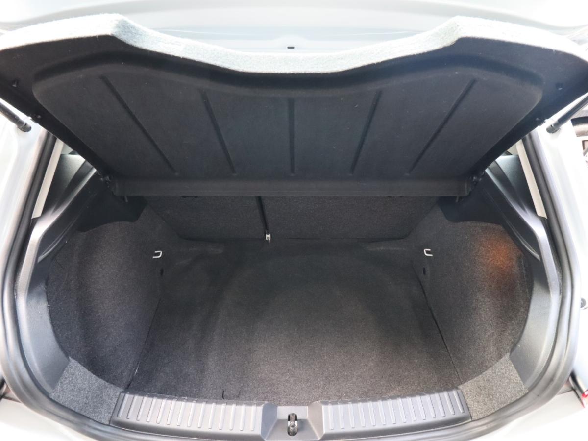 seat-ibiza-2023-gasolina-999cc