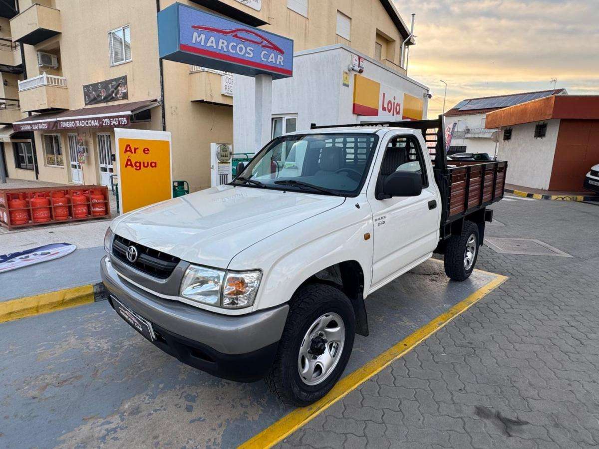 toyota-hilux-2003-diesel-2494cc