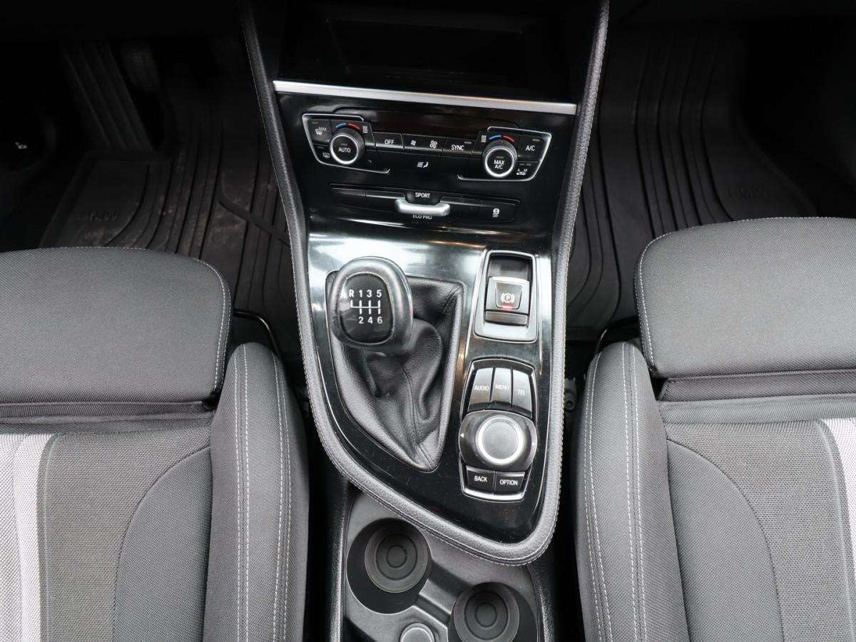 bmw-serie-2-2016-diesel-1496cc