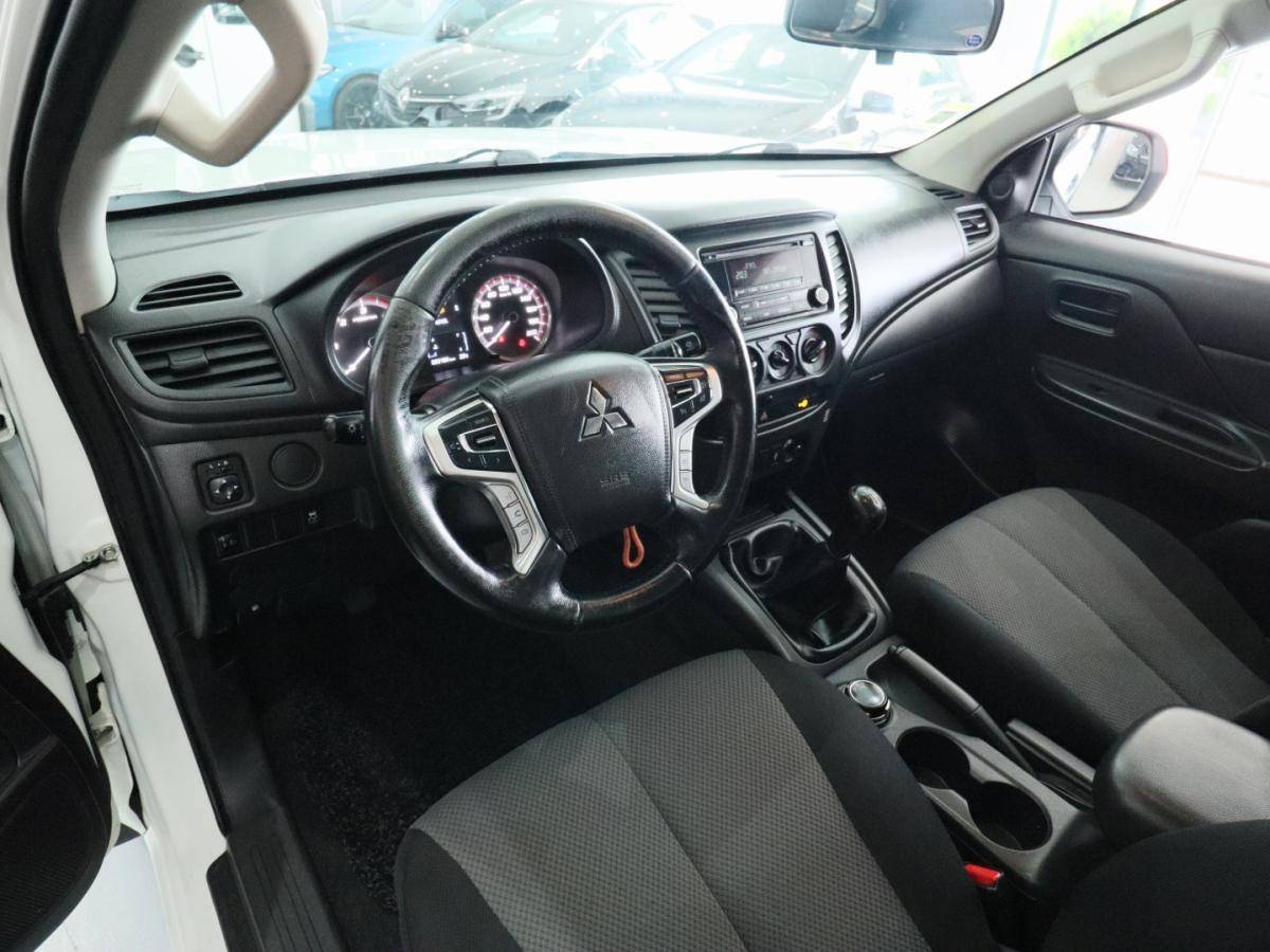mitsubishi-l200-2021-diesel-2268cc