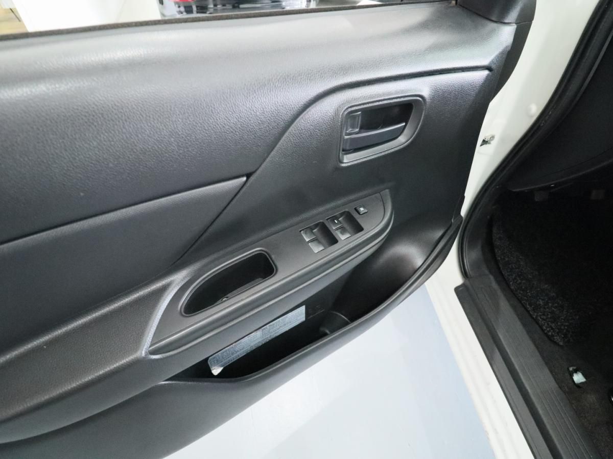 mitsubishi-l200-2021-diesel-2268cc