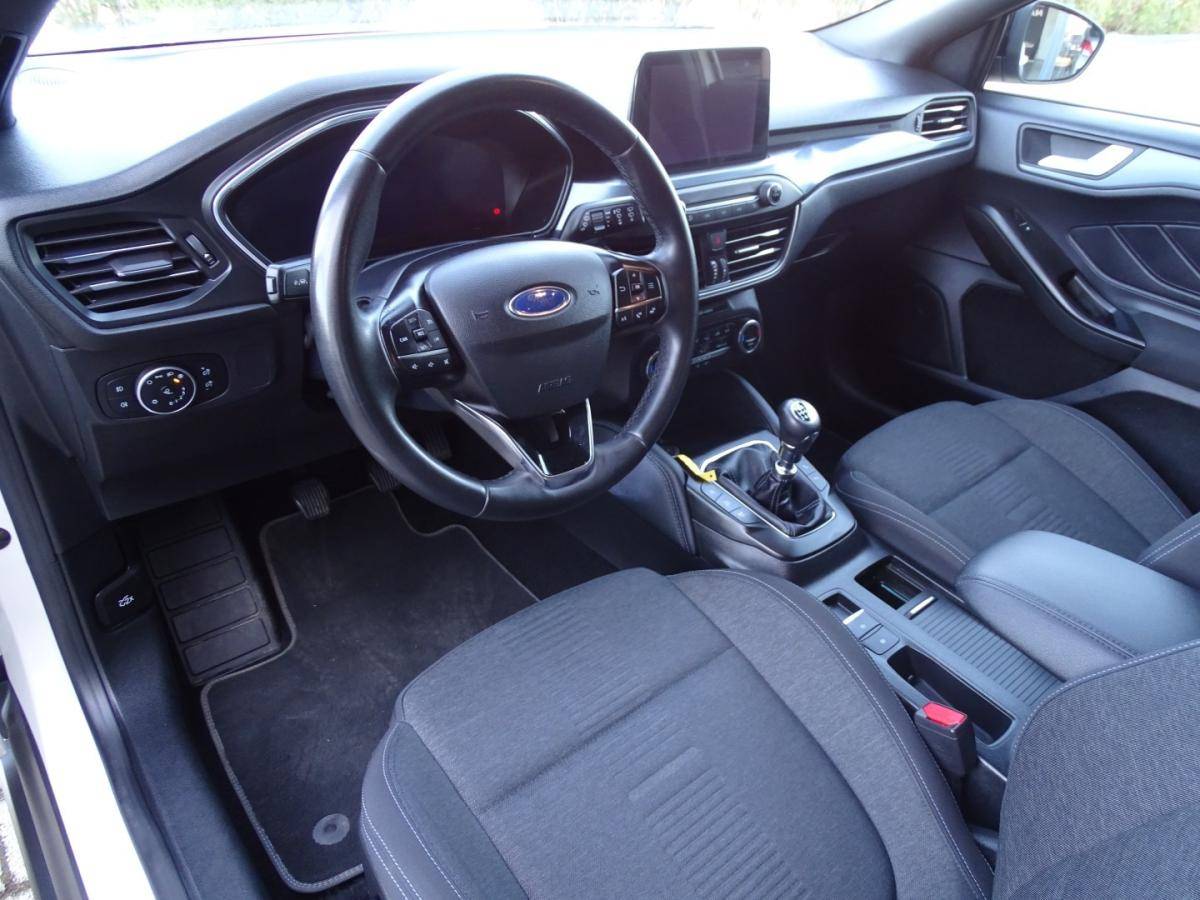 ford-focus-2021-hibrido-999cc