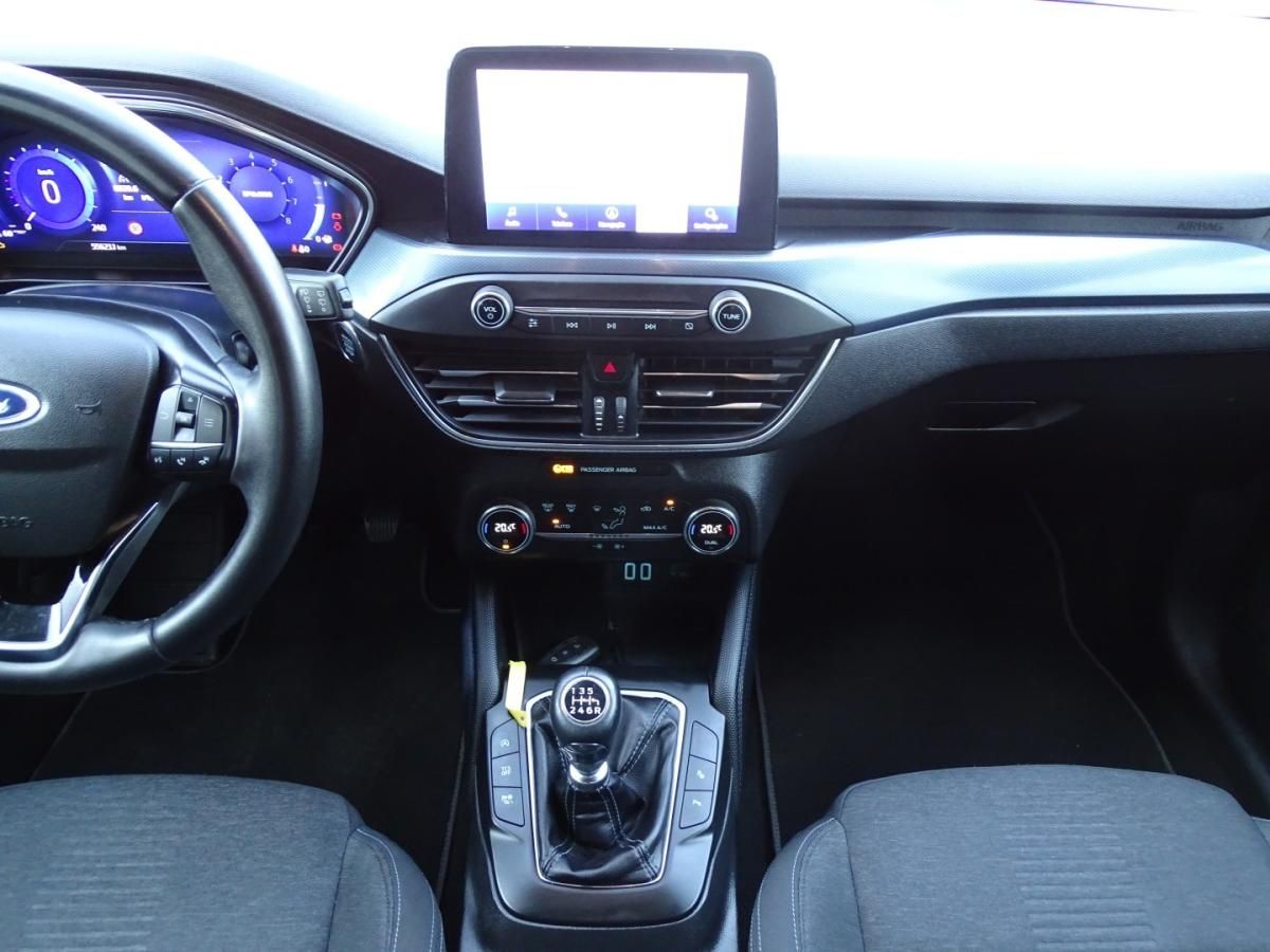 ford-focus-2021-hibrido-999cc