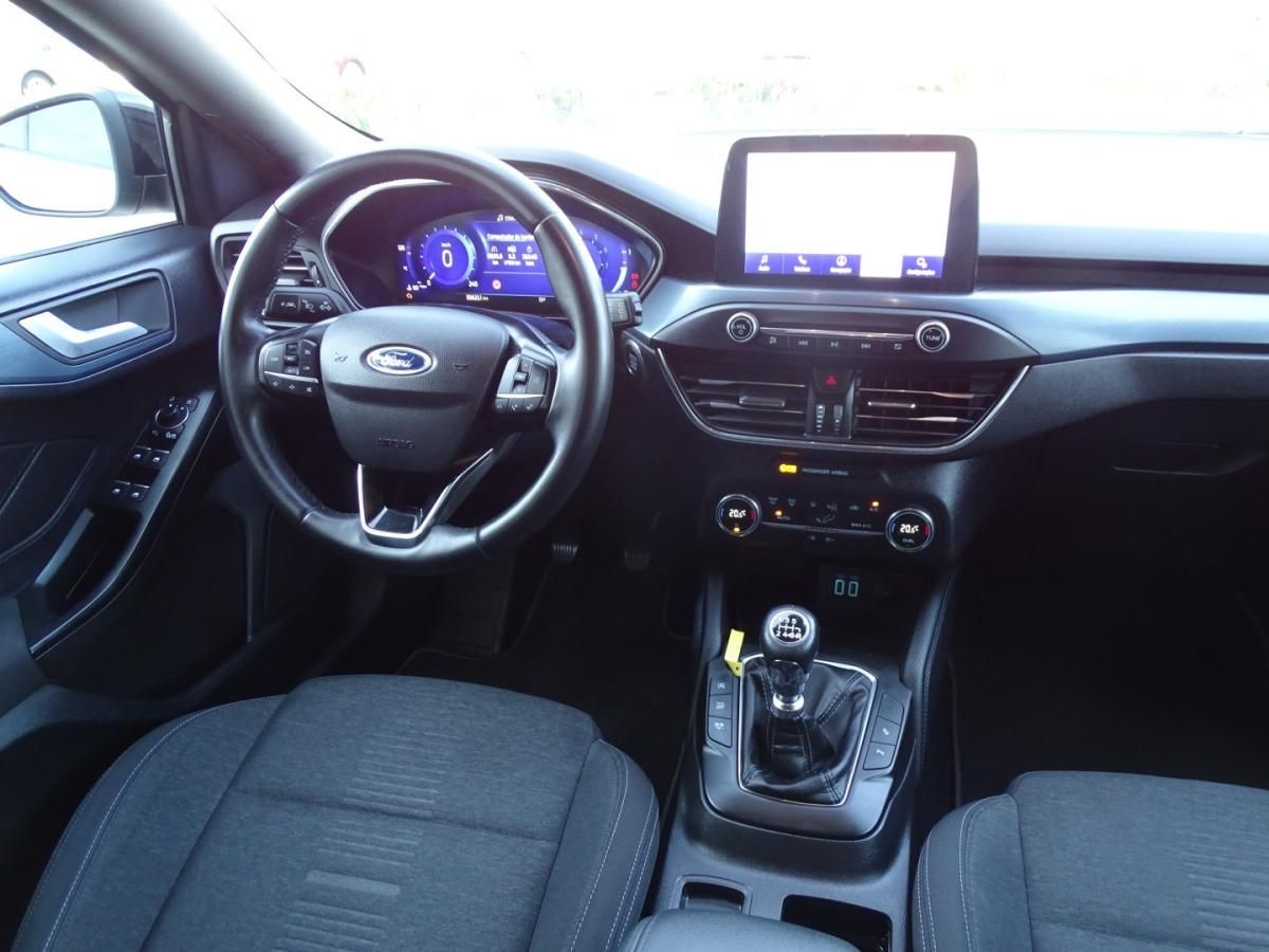 ford-focus-2021-hibrido-999cc