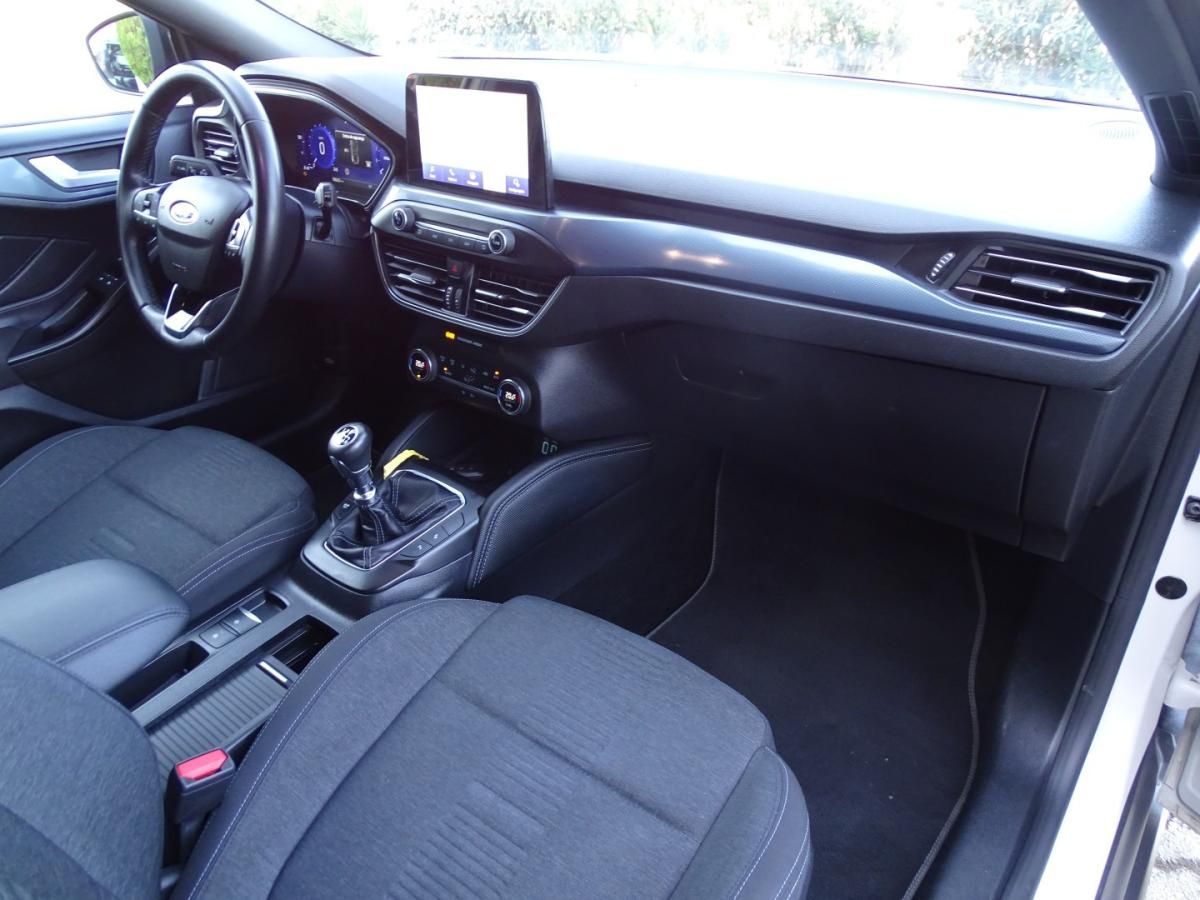 ford-focus-2021-hibrido-999cc