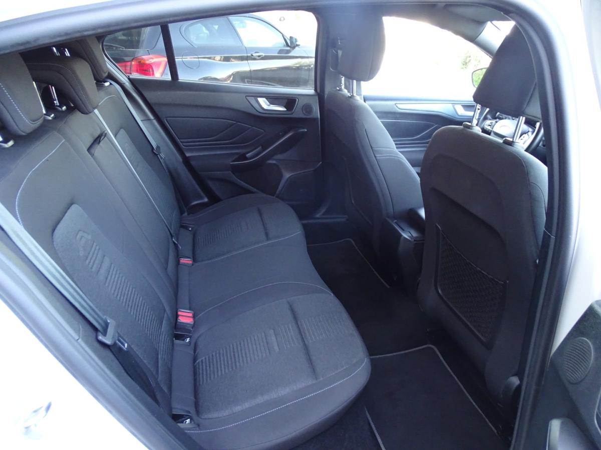 ford-focus-2021-hibrido-999cc
