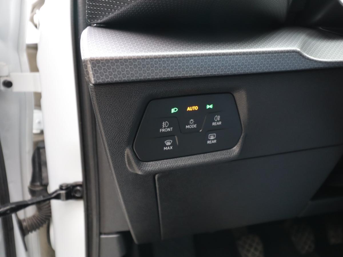 seat-leon-2022-gasolina-999cc