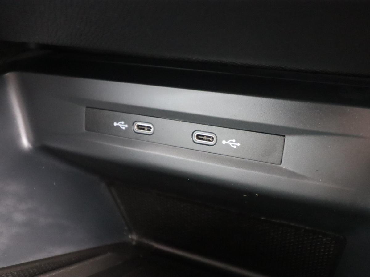 seat-leon-2022-gasolina-999cc