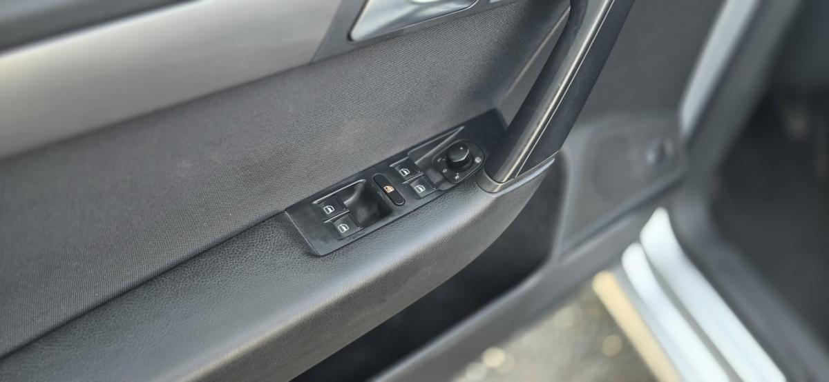 volkswagen-passat-2011-diesel-1598cc