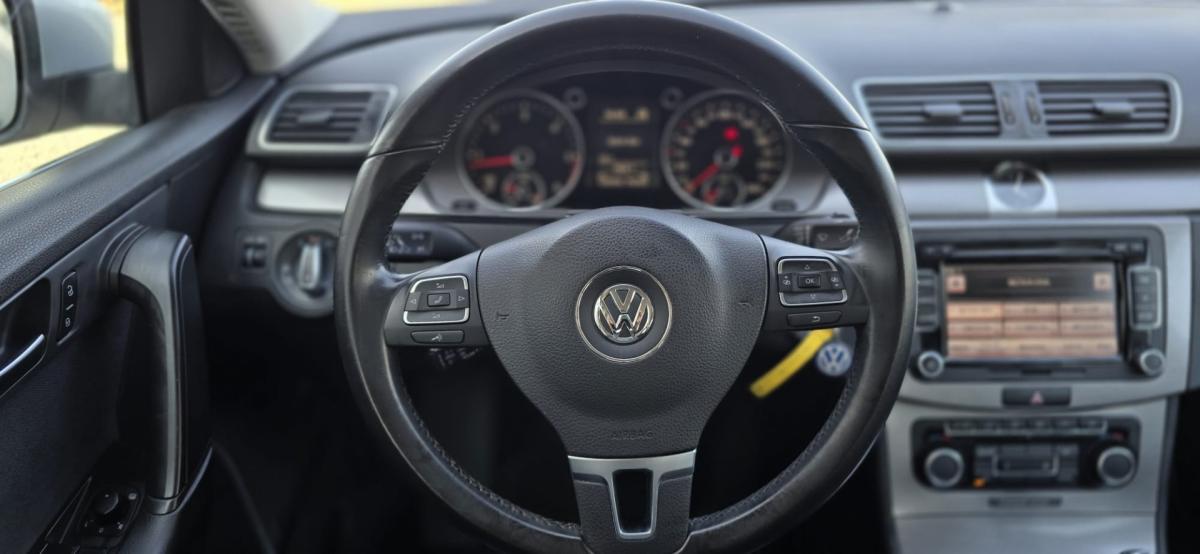 volkswagen-passat-2011-diesel-1598cc