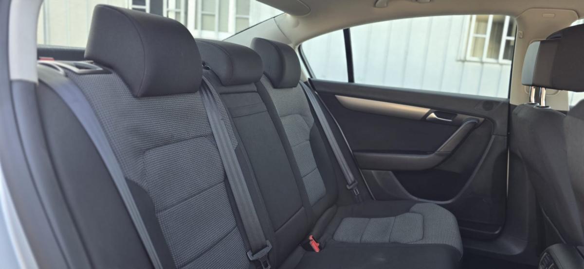 volkswagen-passat-2011-diesel-1598cc