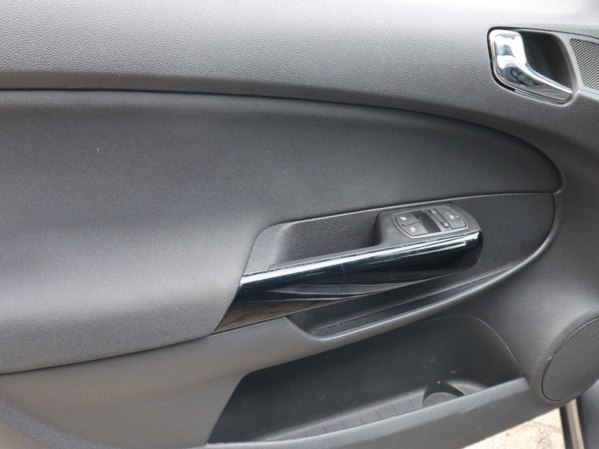 opel-corsa-2010-diesel-1248cc