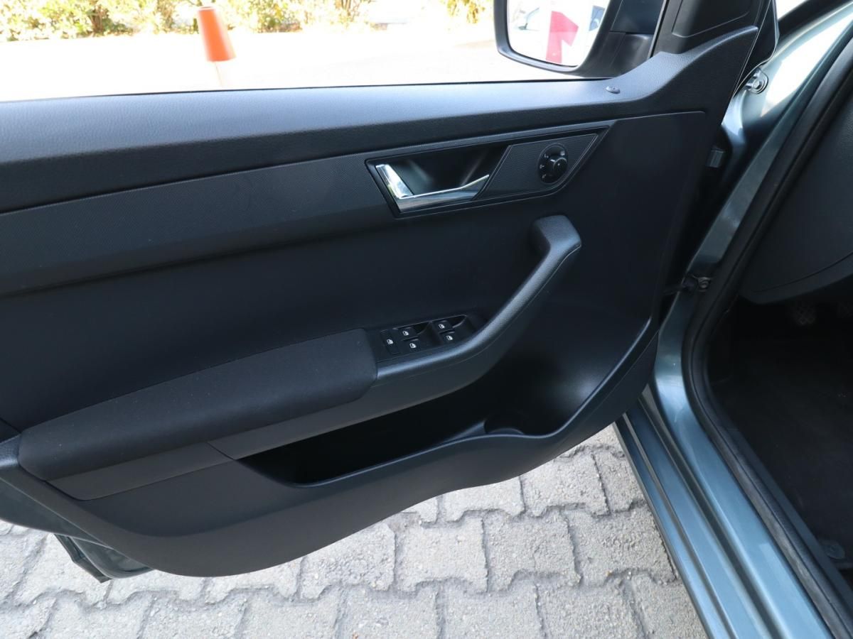 skoda-fabia-break-2016-diesel-1422cc
