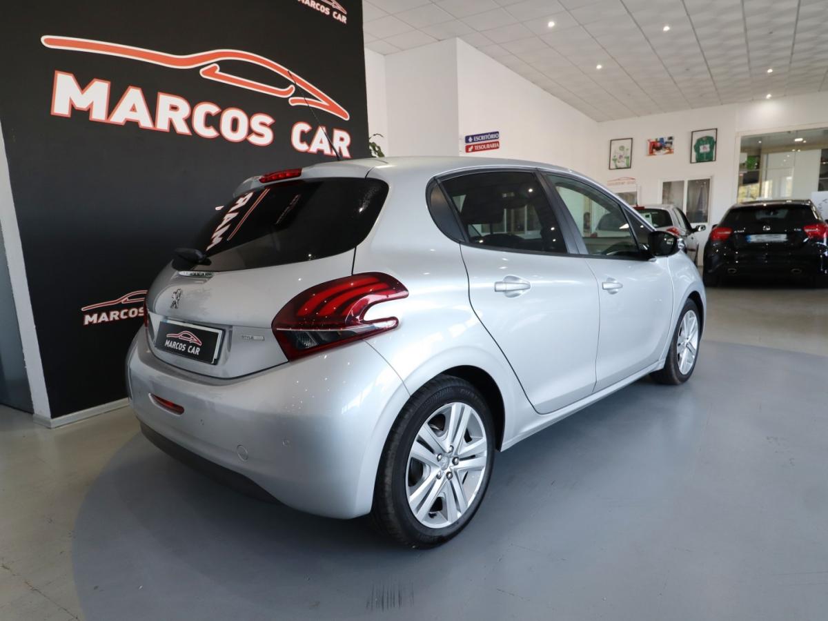 peugeot-208-2018-gasolina-1199cc