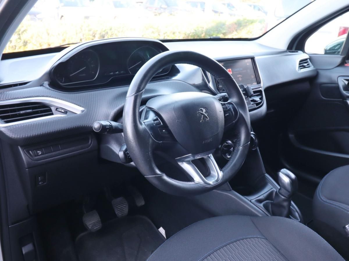 peugeot-208-2018-gasolina-1199cc