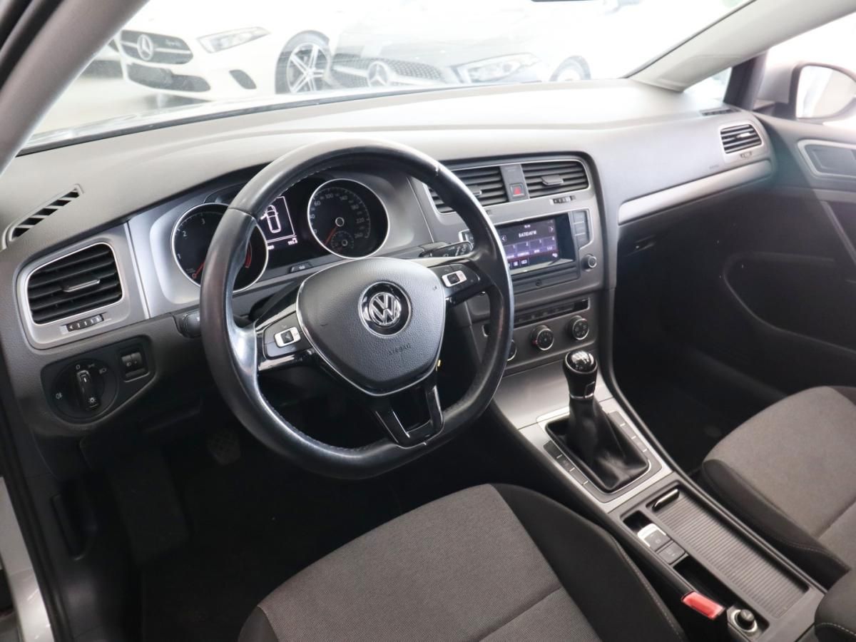 volkswagen-golf-variant-2014-diesel-1598cc