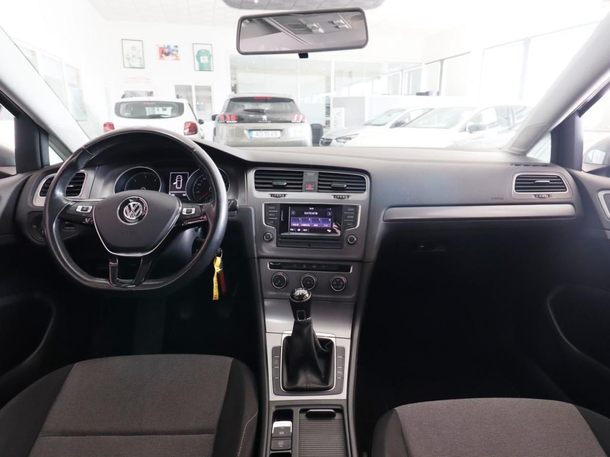 volkswagen-golf-variant-2014-diesel-1598cc