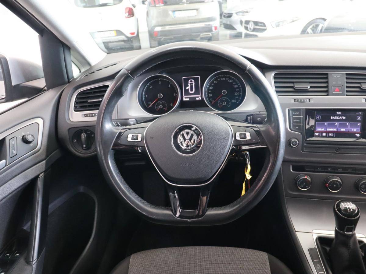 volkswagen-golf-variant-2014-diesel-1598cc