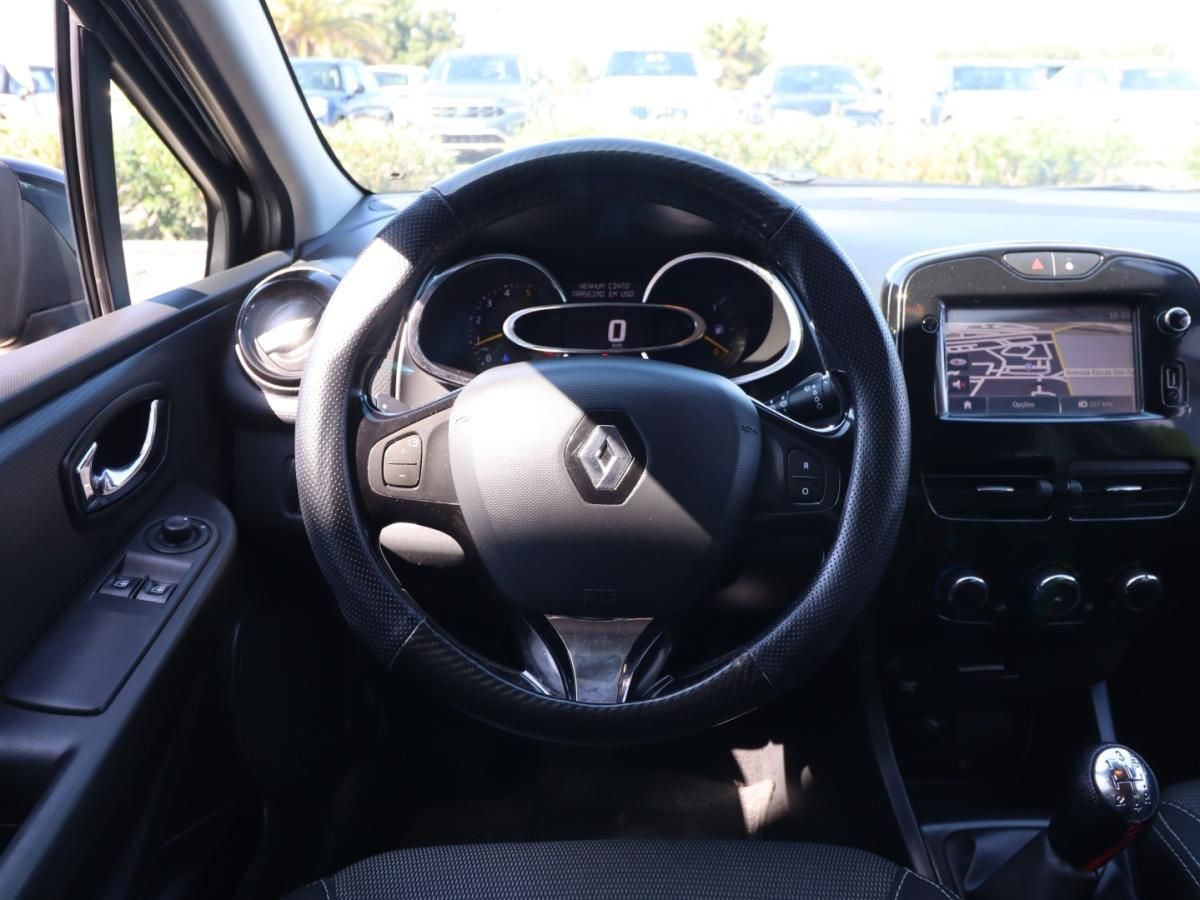renault-clio-sport-tourer-2014-diesel-1461cc