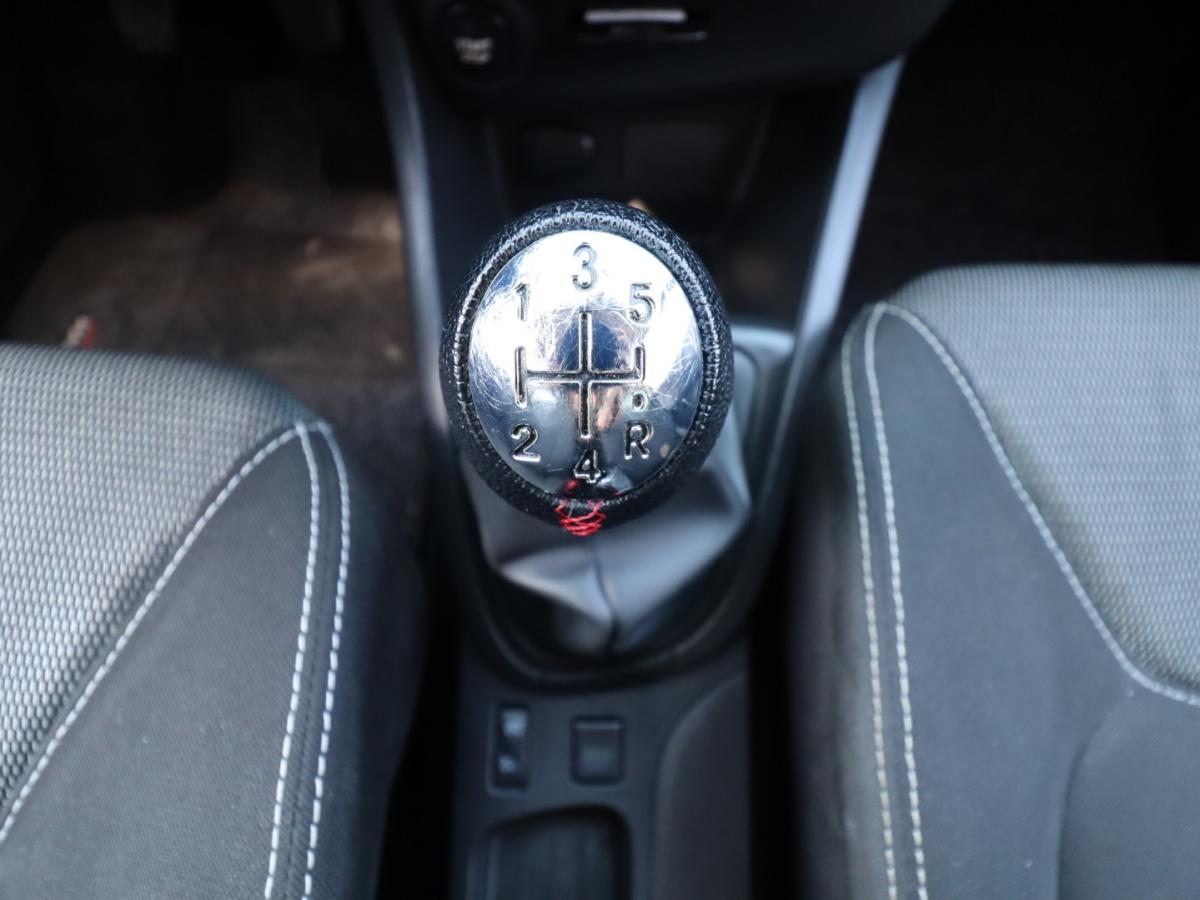 renault-clio-sport-tourer-2014-diesel-1461cc
