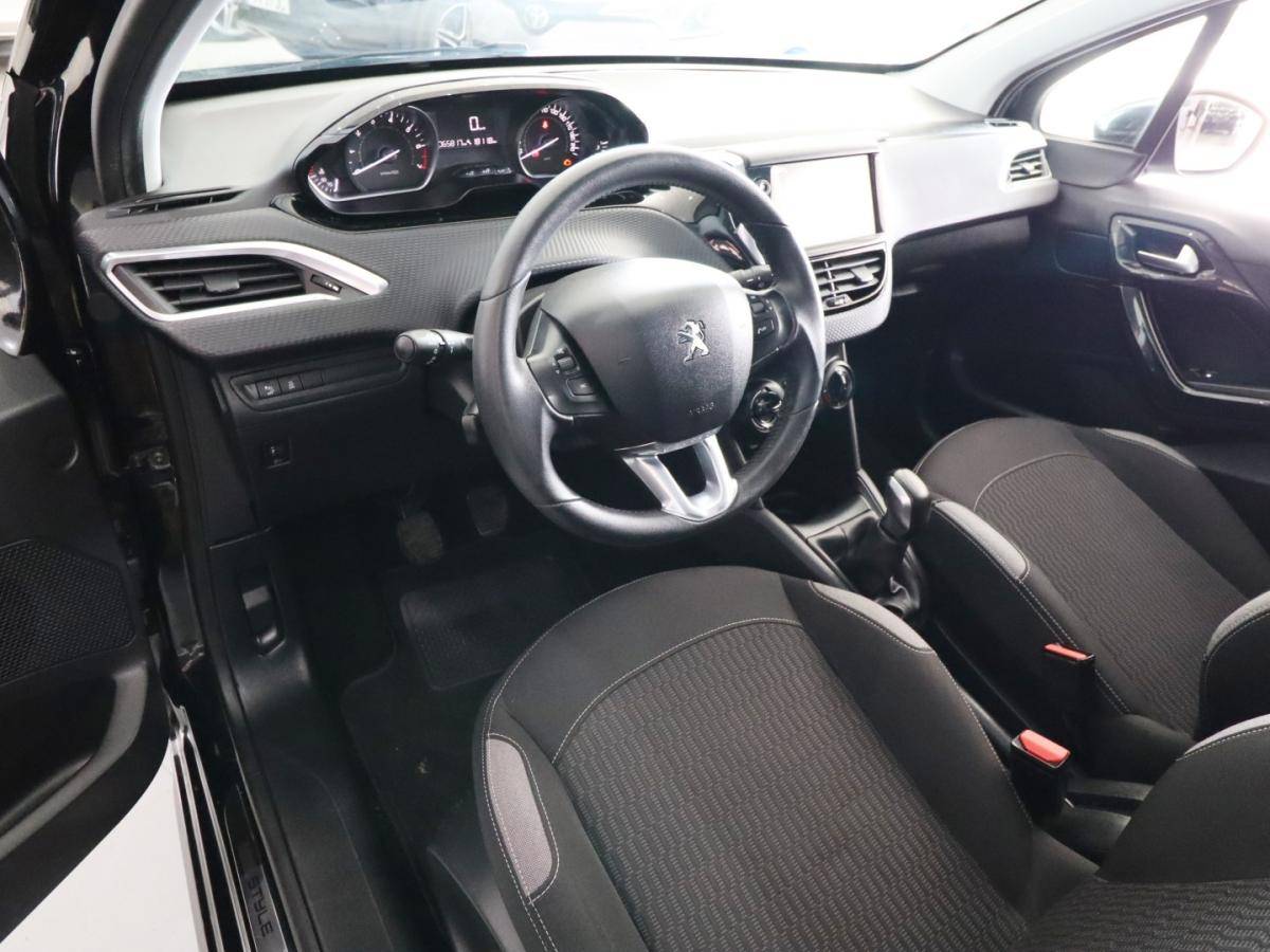 peugeot-208-2016-gasolina-1199cc