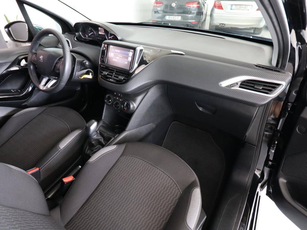 peugeot-208-2016-gasolina-1199cc