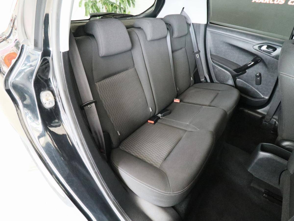 peugeot-208-2016-gasolina-1199cc