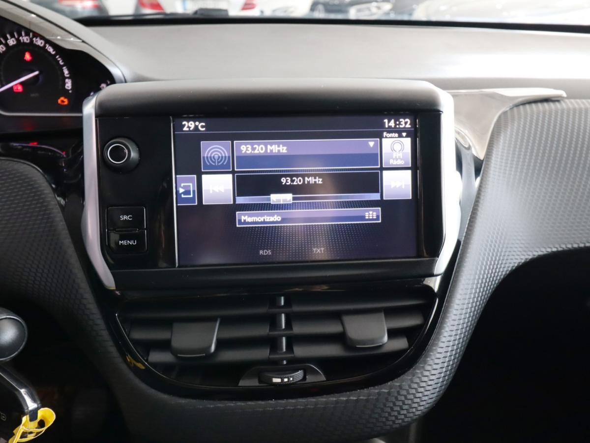 peugeot-208-2016-gasolina-1199cc