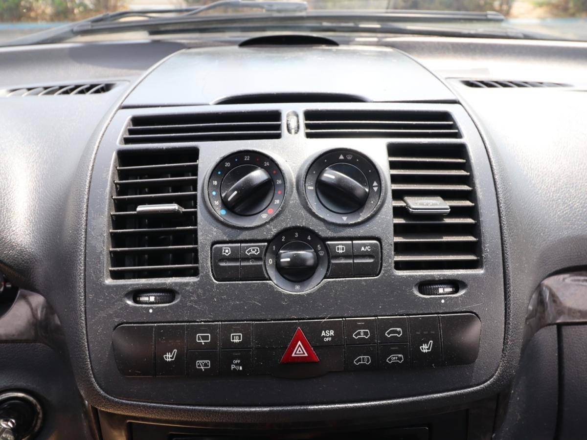 mercedes-benz-viano-2011-diesel-2143cc
