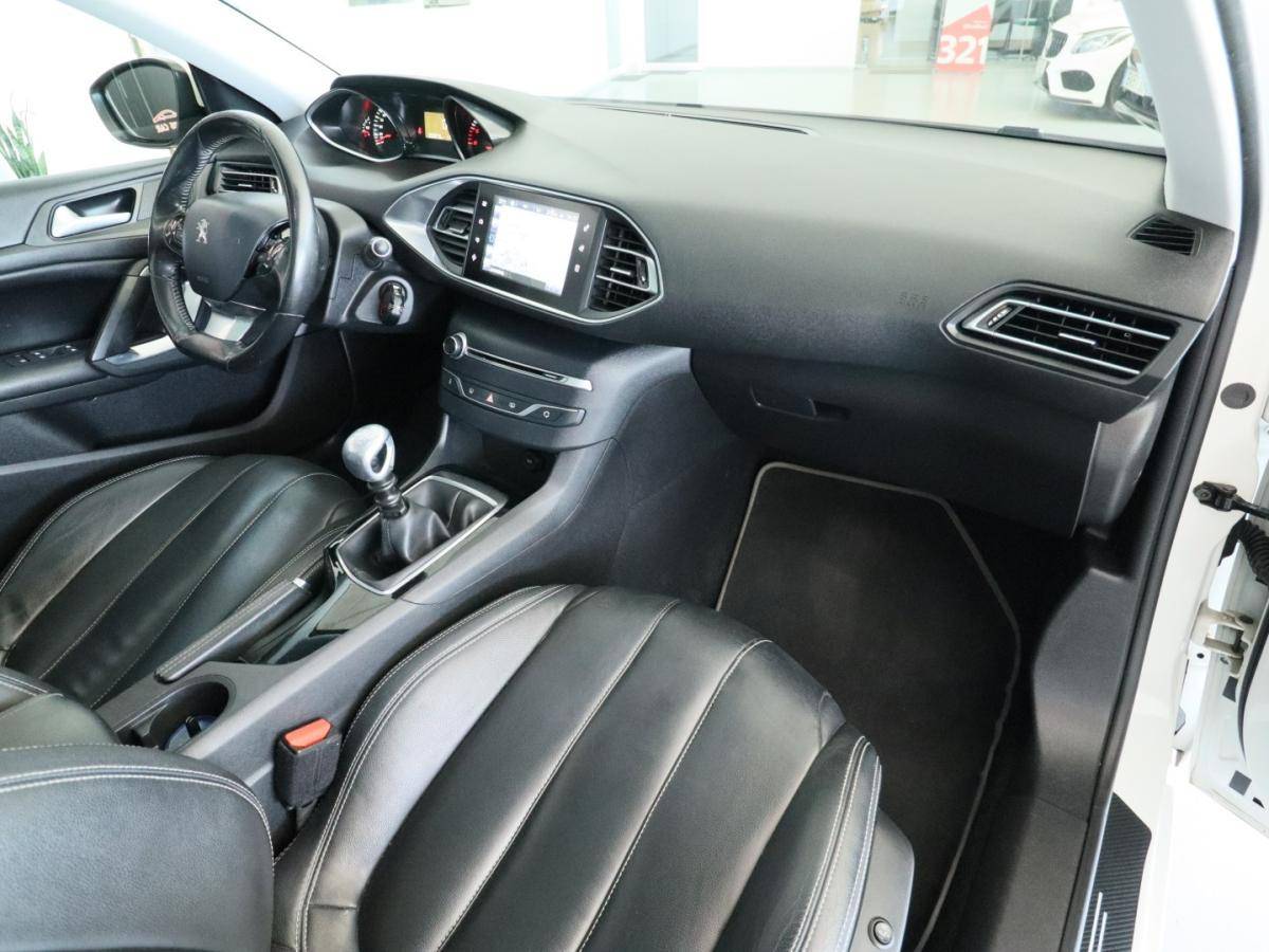 peugeot-308-sw-2015-diesel-1560cc