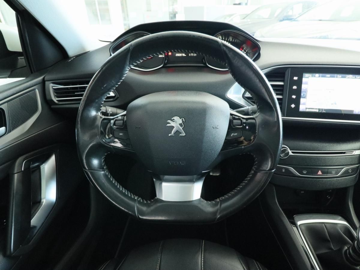 peugeot-308-sw-2015-diesel-1560cc