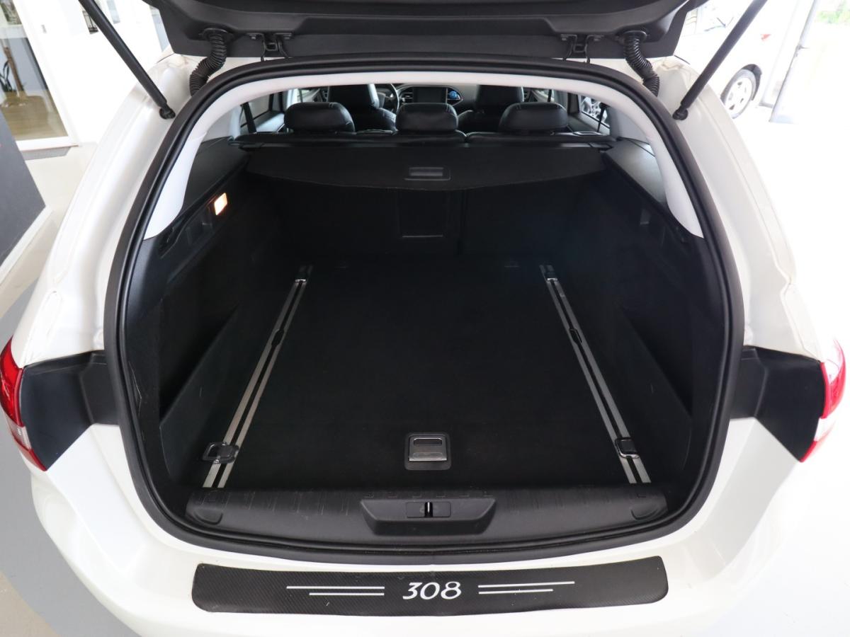 peugeot-308-sw-2015-diesel-1560cc