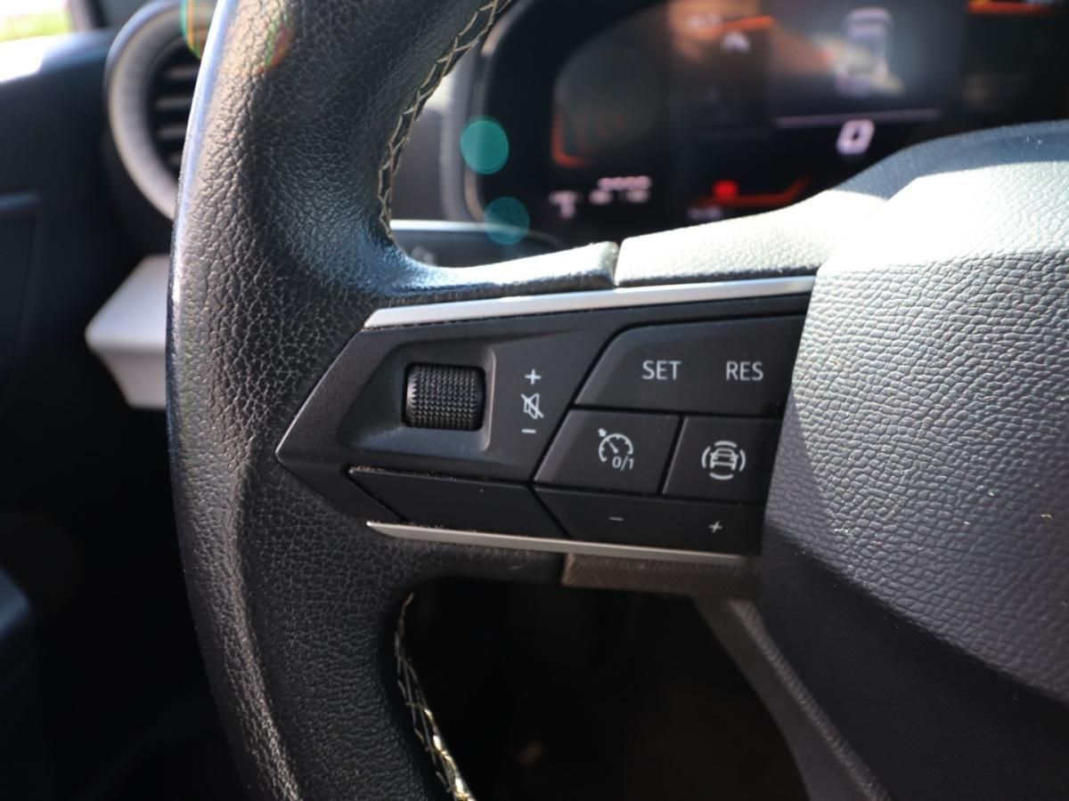 seat-ibiza-2023-gasolina-999cc