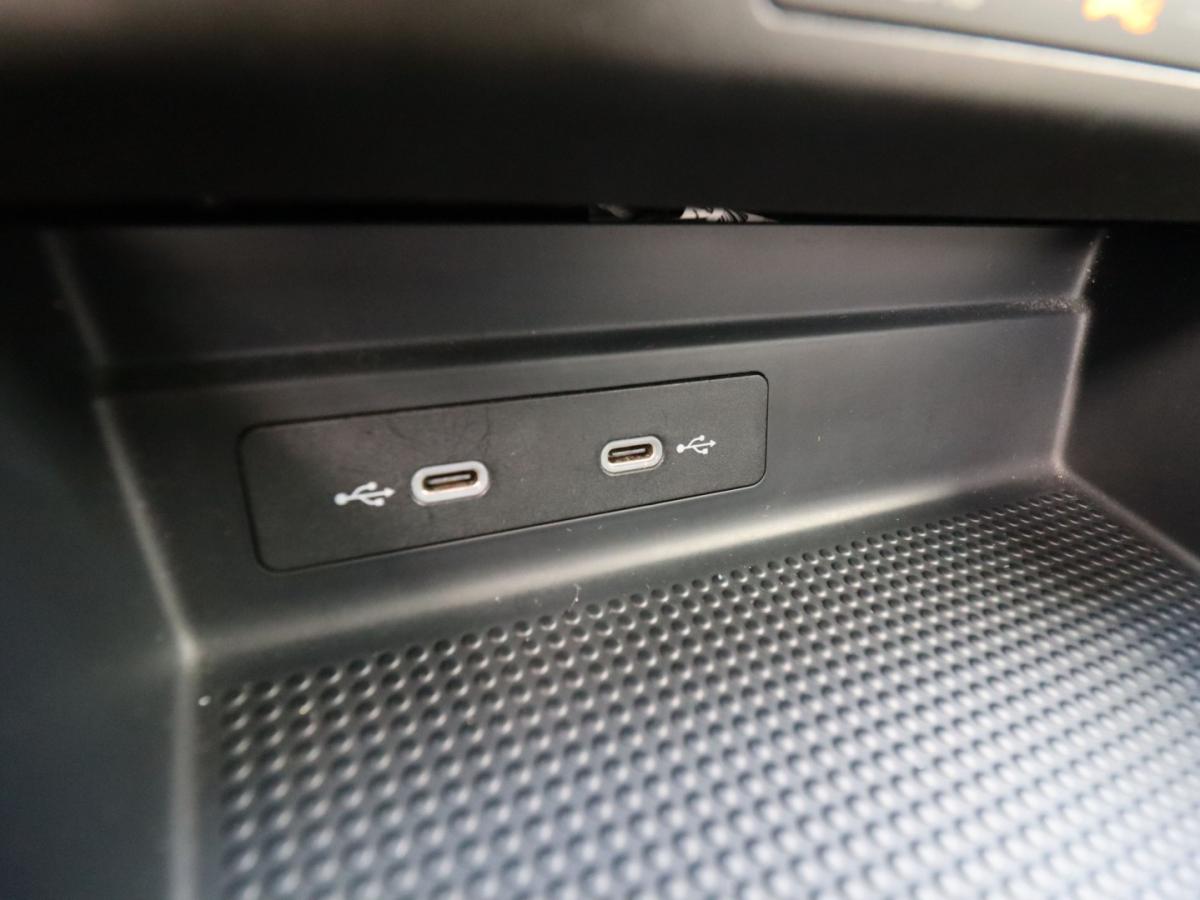 seat-ibiza-2023-gasolina-999cc